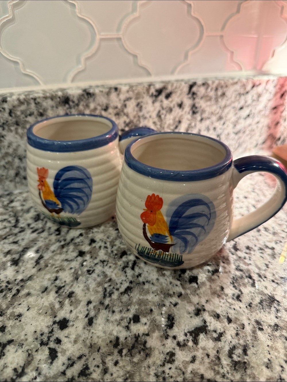 Blue-Rim Ceramic Rooster Mug - Classic Farmhouse Style